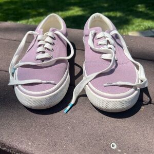 Like New Toms Lace Up Lavender Shoes